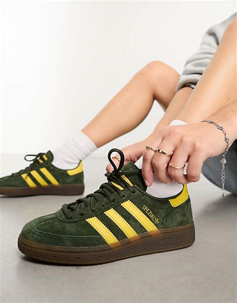 adidas Originals Handball Spezial gum sole trainers in night 